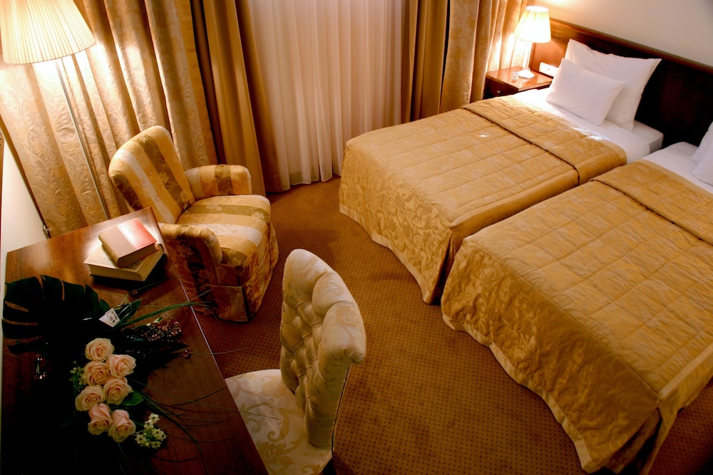 Hotel Globo — Hotel rooms in Split, Split-Dalmatia