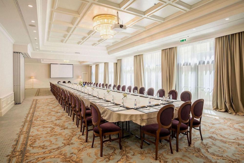 Hotel Park — Hotel building in Split, Split-Dalmatia