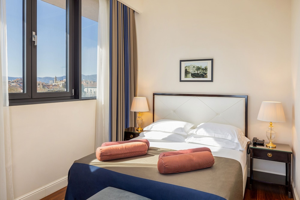 Hotel Park — Hotel rooms in Split, Split-Dalmatia