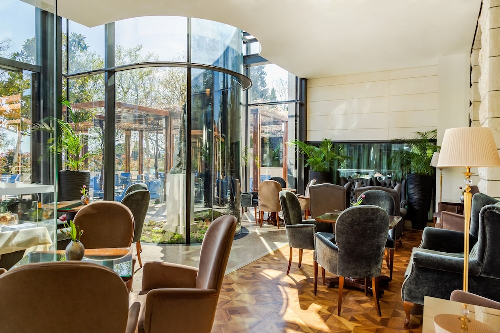 Hotel Park — Restaurant & bars in Split, Split-Dalmatia