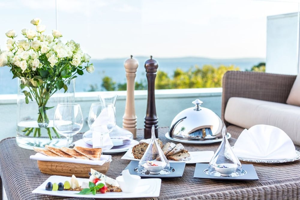 Hotel Park — Restaurant & bars in Split, Split-Dalmatia