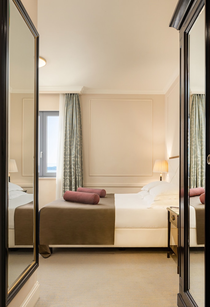 Hotel Park — Hotel rooms in Split, Split-Dalmatia