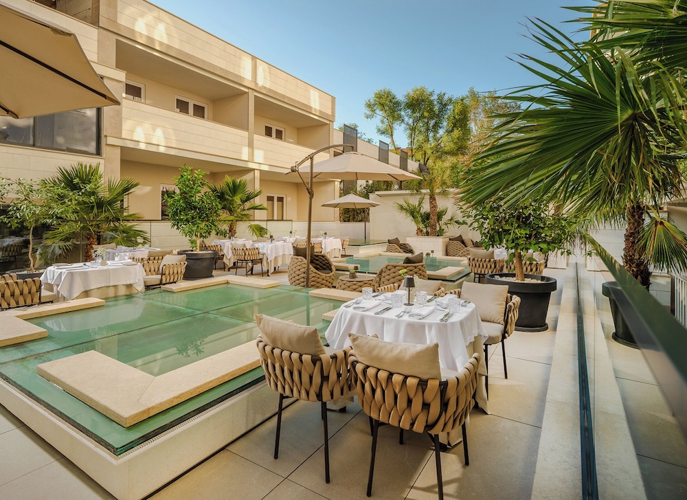 Palazzo President — Restaurant & bars in Split, Split-Dalmatia