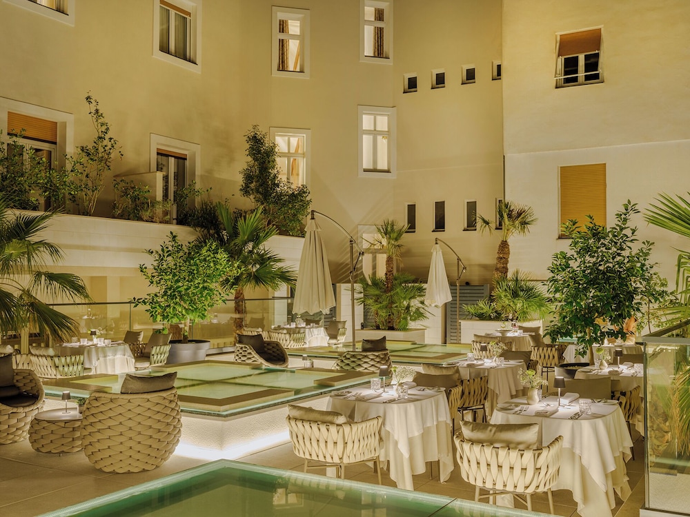 Palazzo President — Restaurant & bars in Split, Split-Dalmatia