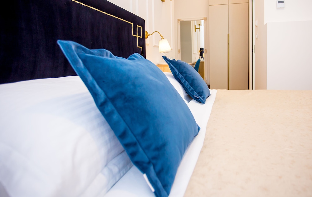 Art Hotel — Hotel rooms in Split, Split-Dalmatia