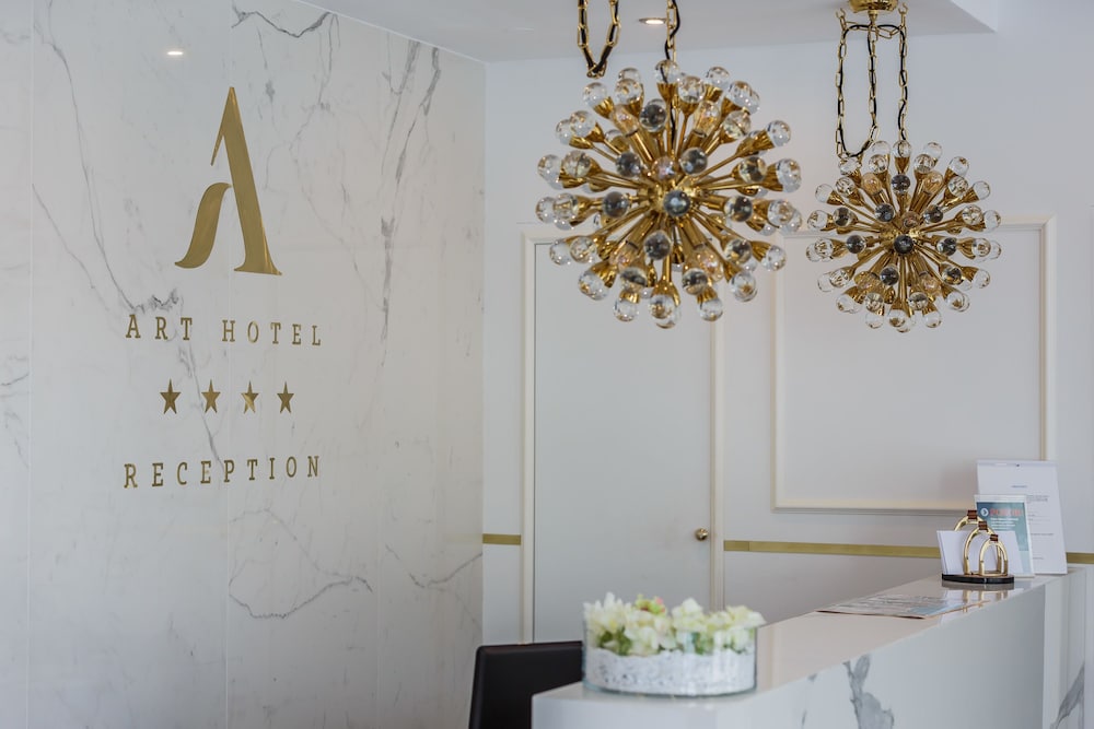 Art Hotel — Hotel building in Split, Split-Dalmatia