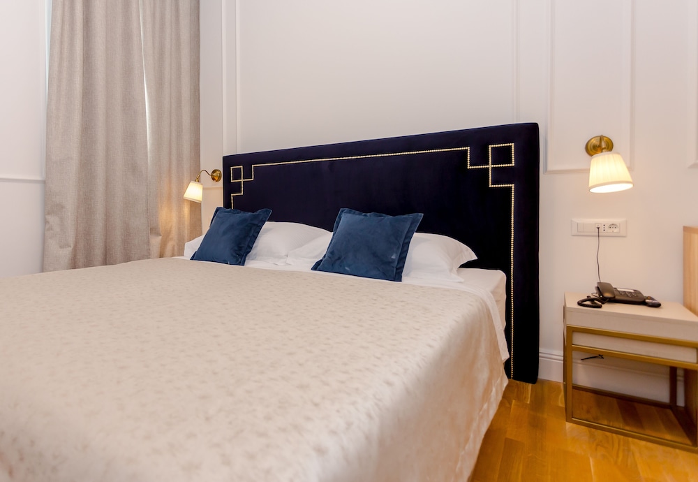 Art Hotel — Hotel rooms in Split, Split-Dalmatia