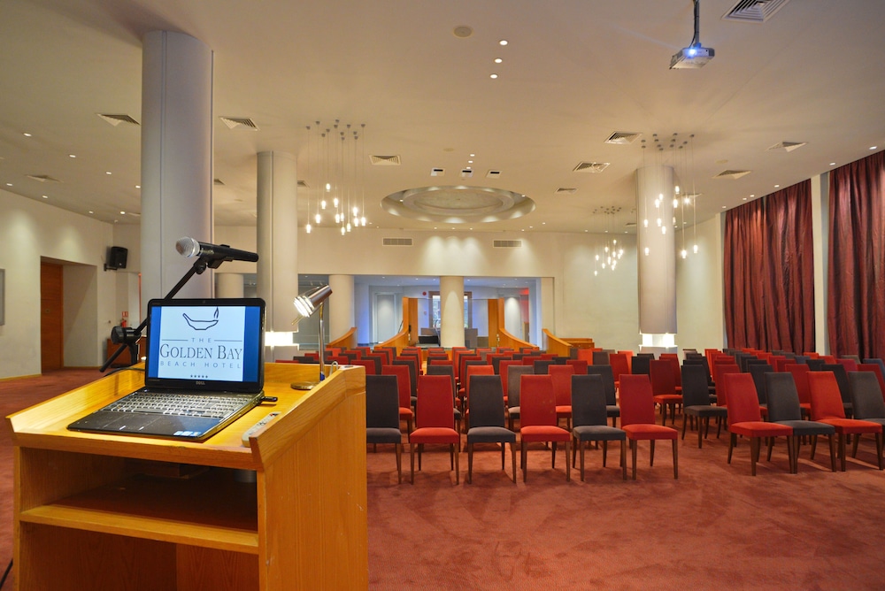 Golden Bay Beach Hotel — Hotel building in Oroklini, Larnaca Region