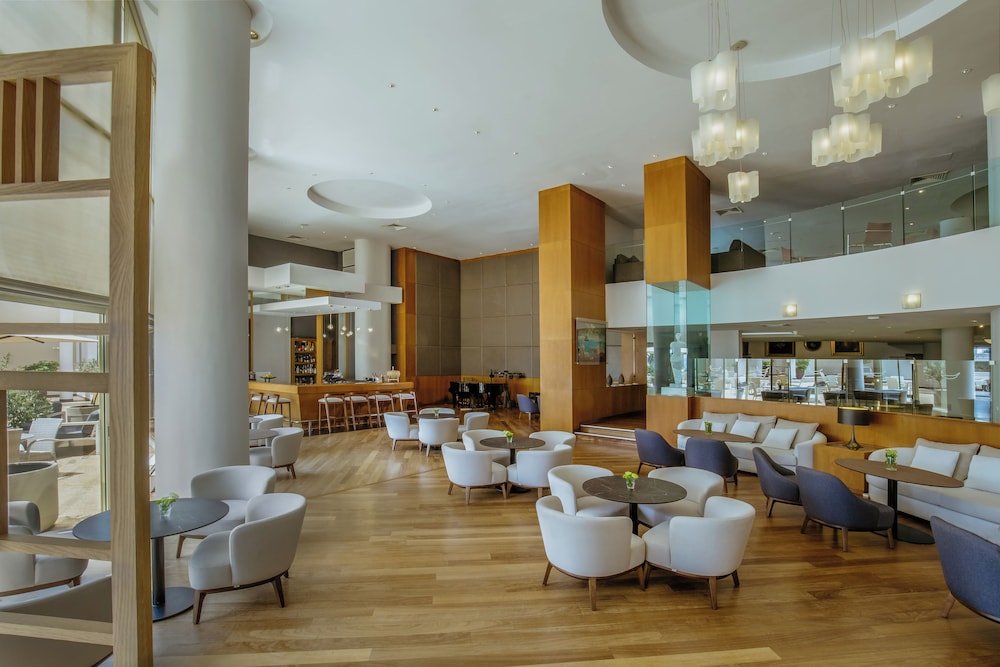 Golden Bay Beach Hotel — Restaurant & bars in Oroklini, Larnaca Region