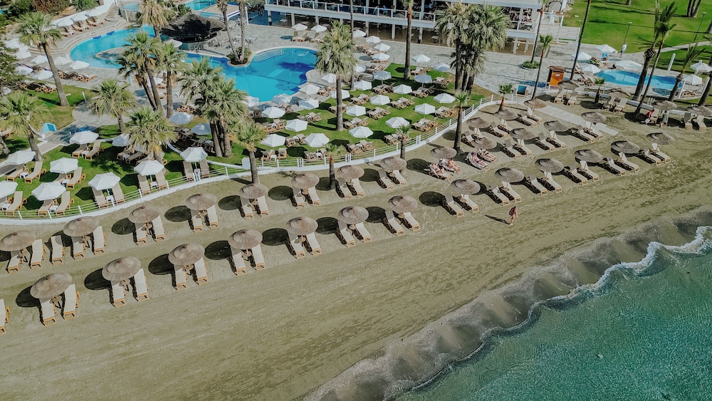 Golden Bay Beach Hotel - zdjęcie 3