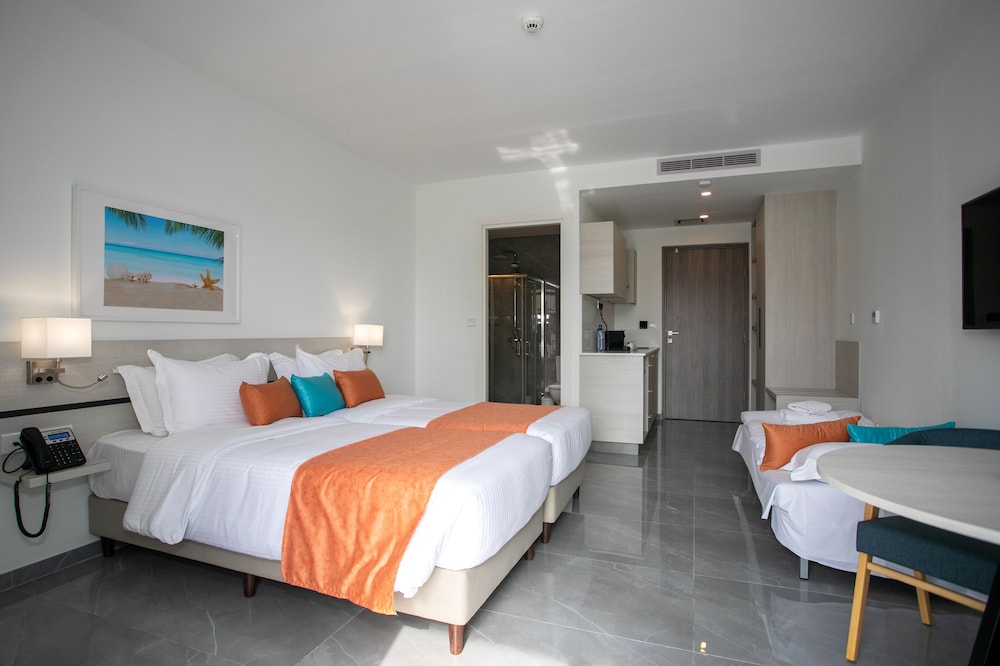 Best Western Plus Larco Hotel — Hotel rooms in Larnaca, Larnaca Region