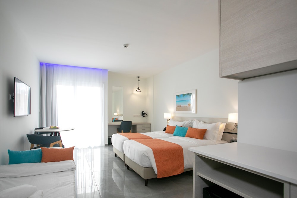 Best Western Plus Larco Hotel — Hotel rooms in Larnaca, Larnaca Region
