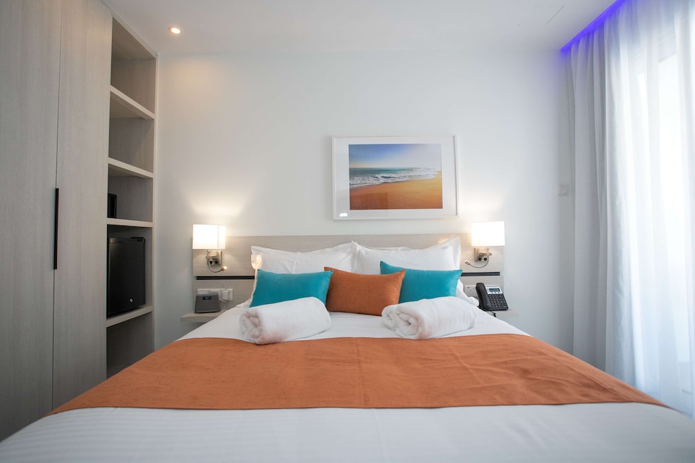 Best Western Plus Larco Hotel — Hotel rooms in Larnaca, Larnaca Region