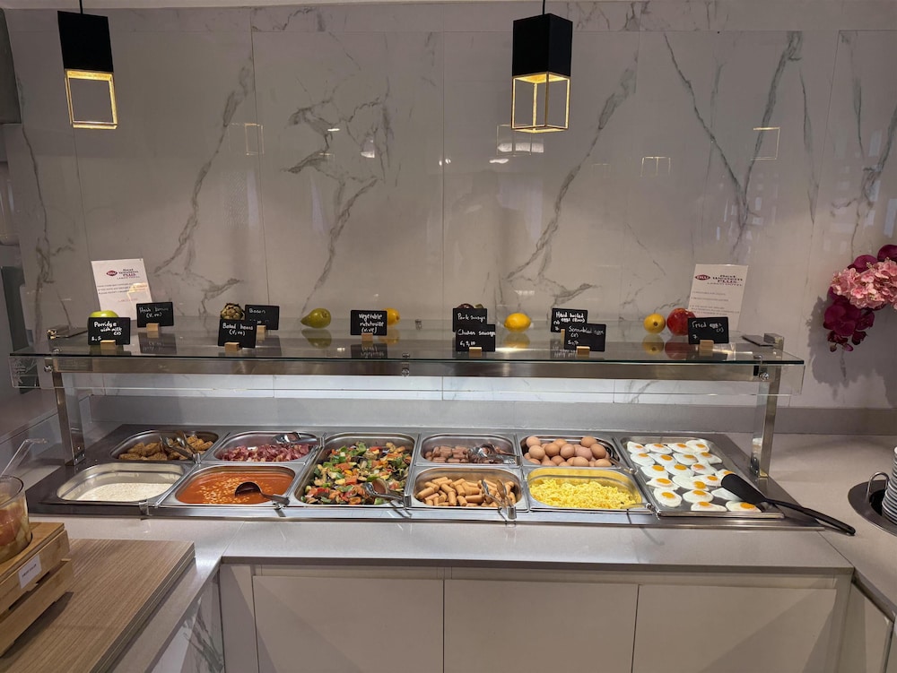 Best Western Plus Larco Hotel — Restaurant & bars in Larnaca, Larnaca Region