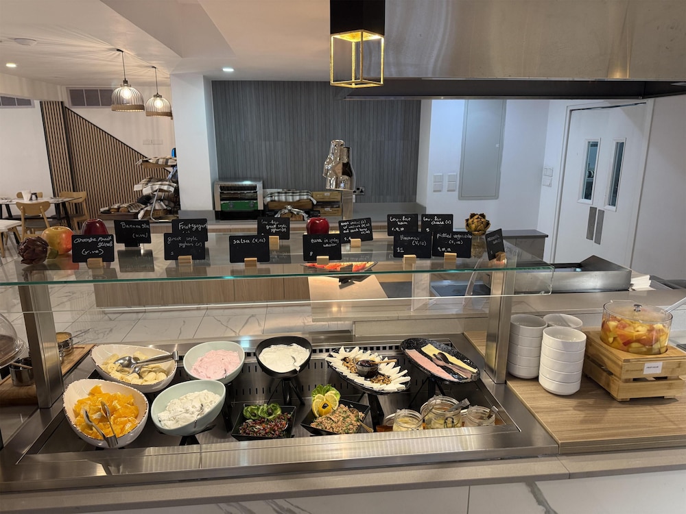 Best Western Plus Larco Hotel — Restaurant & bars in Larnaca, Larnaca Region