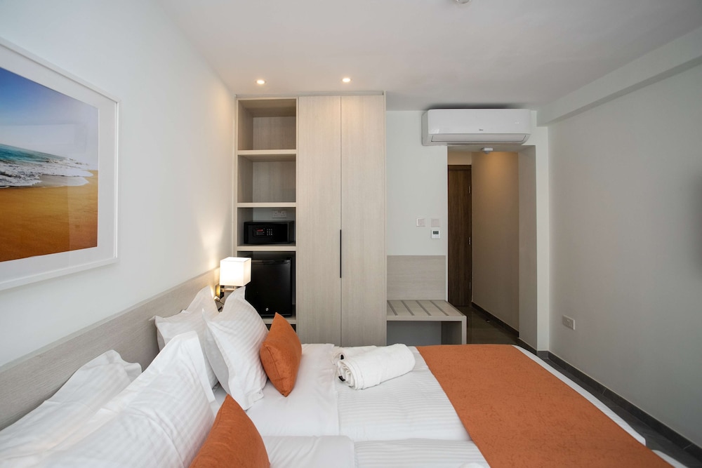 Best Western Plus Larco Hotel — Hotel rooms in Larnaca, Larnaca Region
