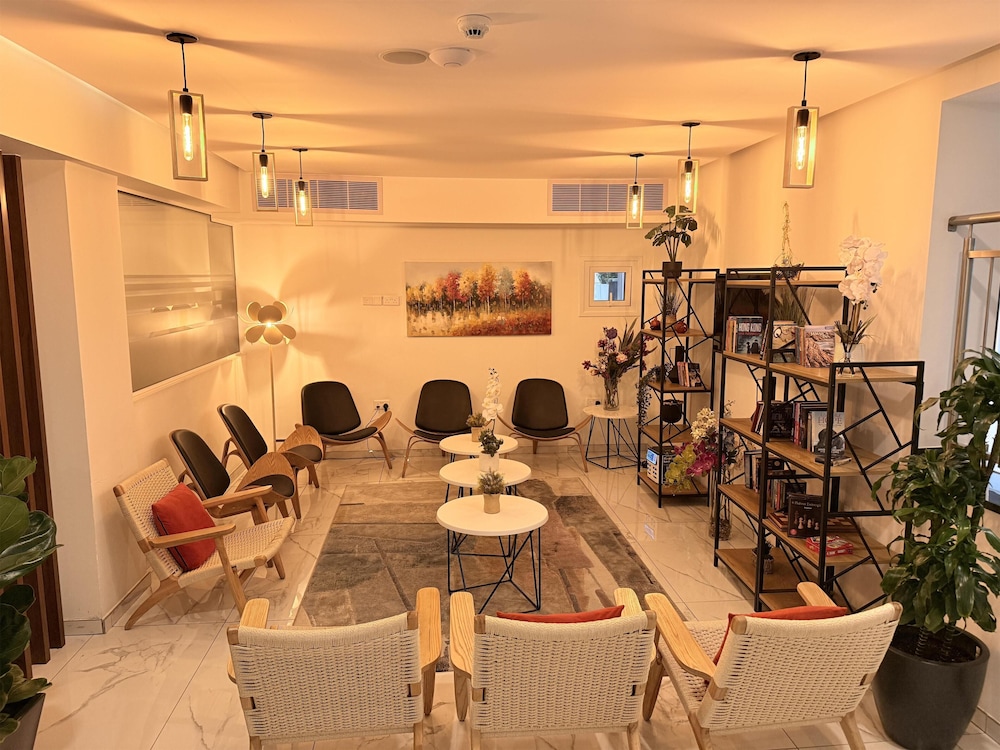 Best Western Plus Larco Hotel — Hotel building in Larnaca, Larnaca Region