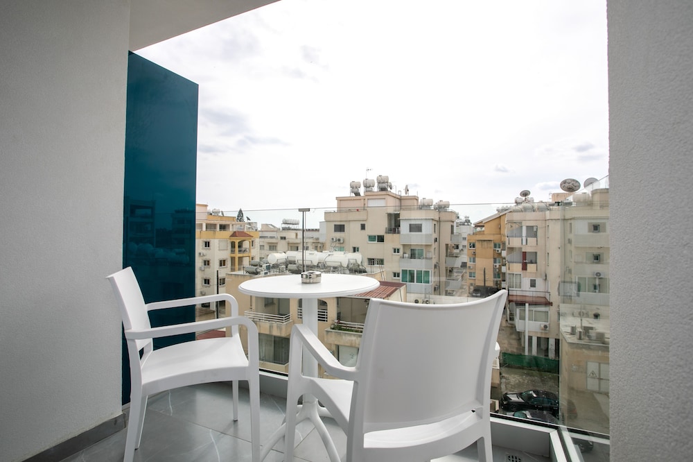 Best Western Plus Larco Hotel — Hotel rooms in Larnaca, Larnaca Region