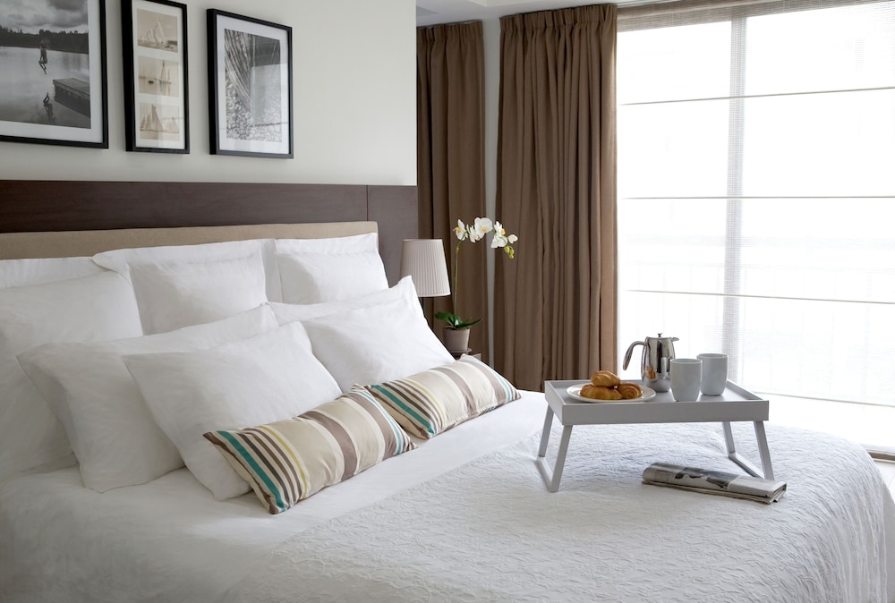 Sandy Beach Hotel & Spa — Hotel rooms in Oroklini, Larnaca Region