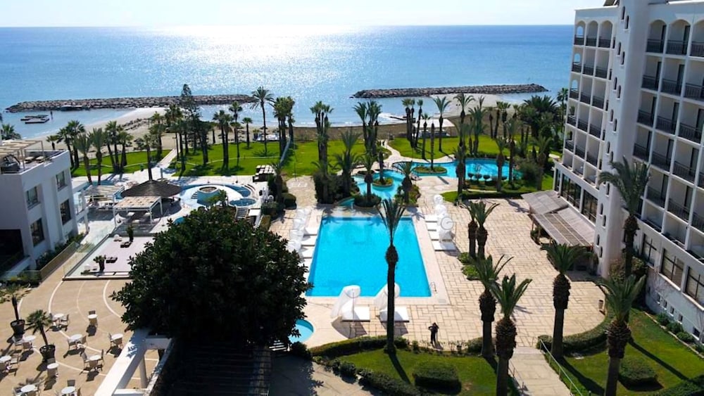 Sandy Beach Hotel & Spa — Main photo in Oroklini, Larnaca Region