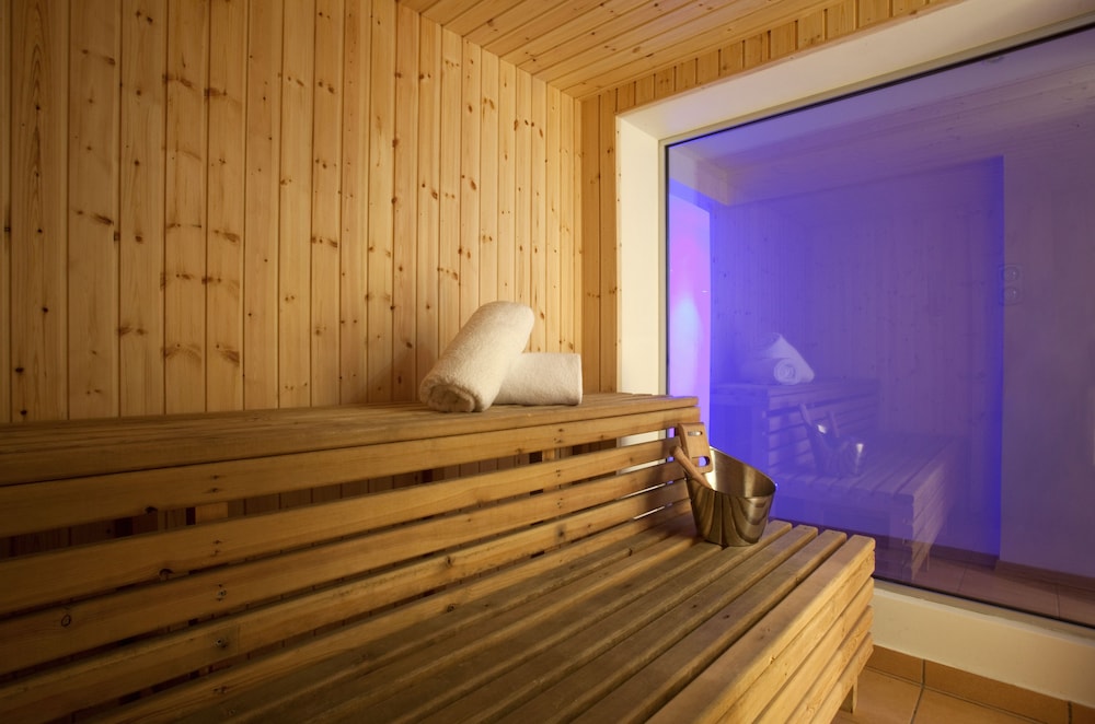 Sandy Beach Hotel & Spa — Hotel rooms in Oroklini, Larnaca Region