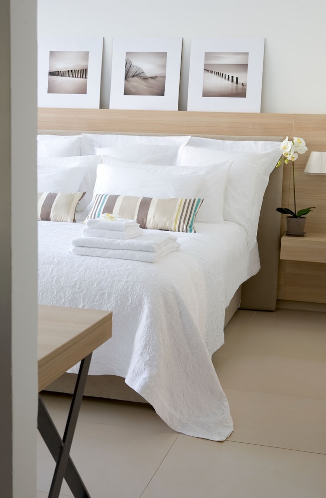 Sandy Beach Hotel & Spa — Hotel rooms in Oroklini, Larnaca Region