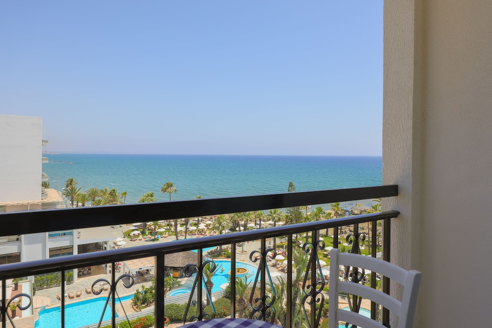 Sandy Beach Hotel & Spa — Swimming pool in Oroklini, Larnaca Region