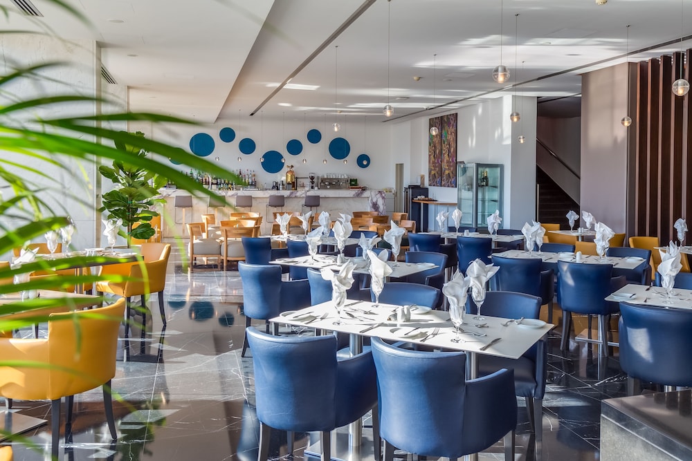 Sun Hall Hotel — Restaurant & bars in Larnaca, Larnaca Region