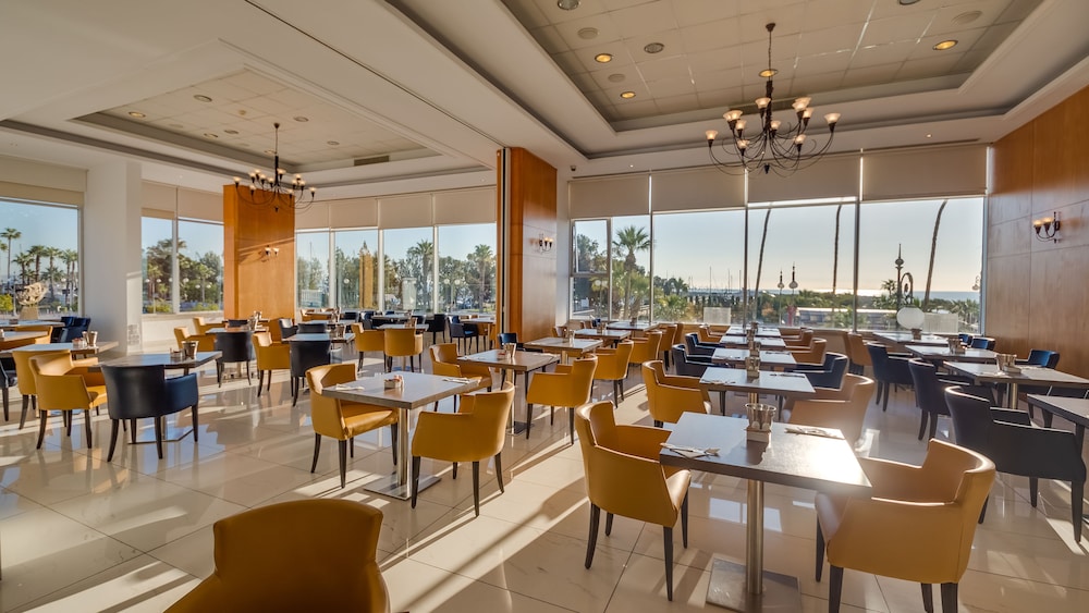 Sun Hall Hotel — Restaurant in Larnaca, Larnaca Region