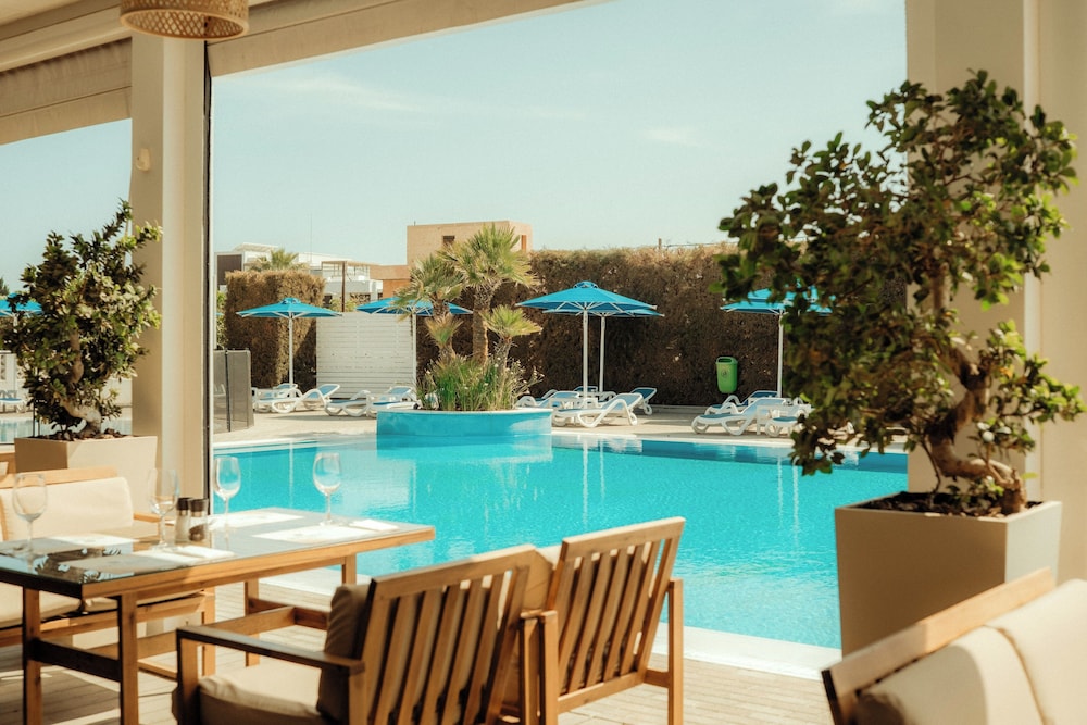 Sveltos Hotel — Swimming pool in Oroklini, Larnaca Region