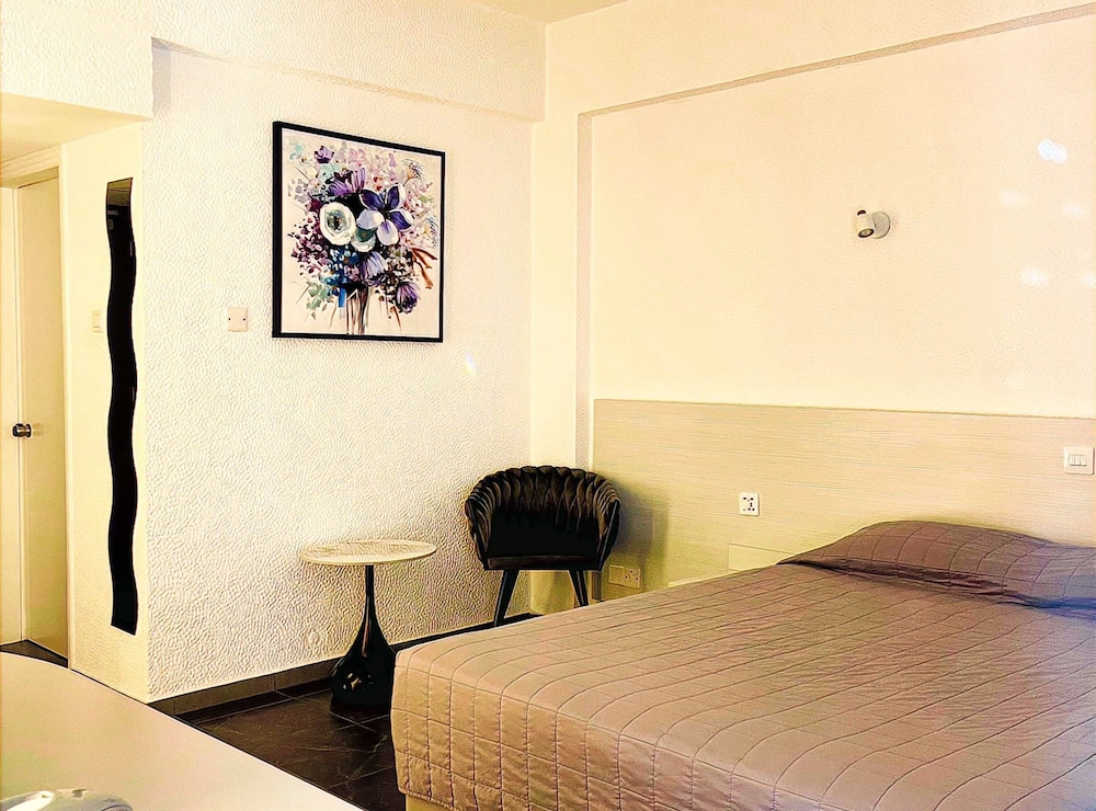 Sveltos Hotel — Hotel rooms in Oroklini, Larnaca Region