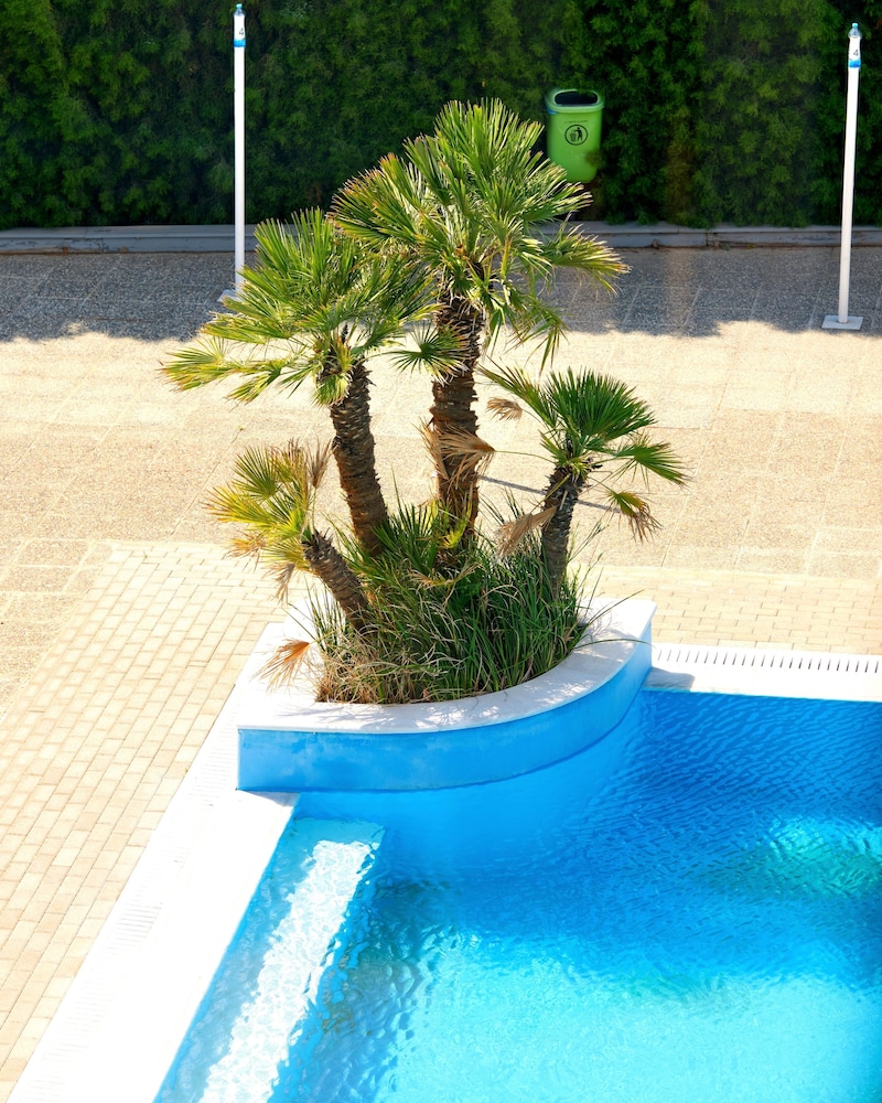Sveltos Hotel — Swimming pool in Oroklini, Larnaca Region