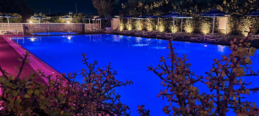 Sveltos Hotel — Swimming pool in Oroklini, Larnaca Region