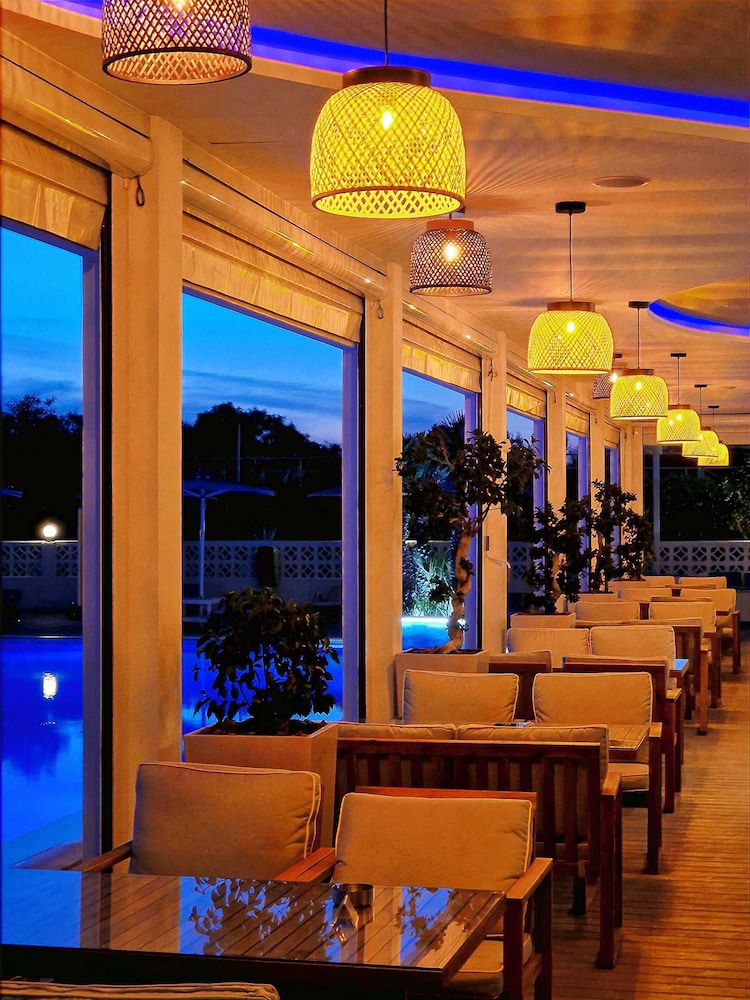 Sveltos Hotel — Restaurant & bars in Oroklini, Larnaca Region
