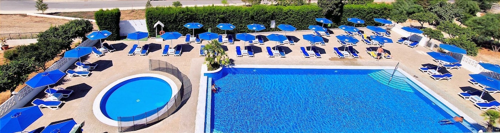 Sveltos Hotel — Swimming pool in Oroklini, Larnaca Region