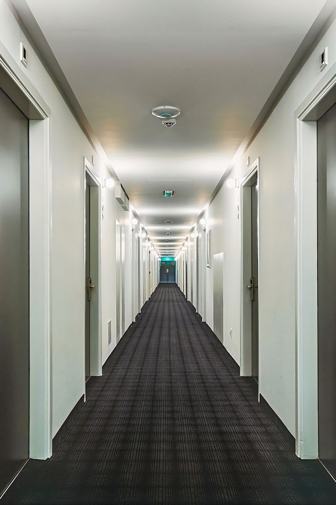 Sveltos Hotel — Hotel building in Oroklini, Larnaca Region