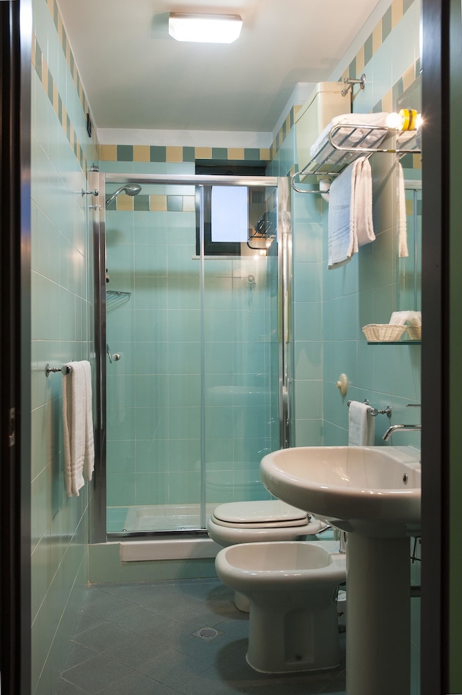 Albergo Athenaeum — Hotel rooms in Palermo, Sicily