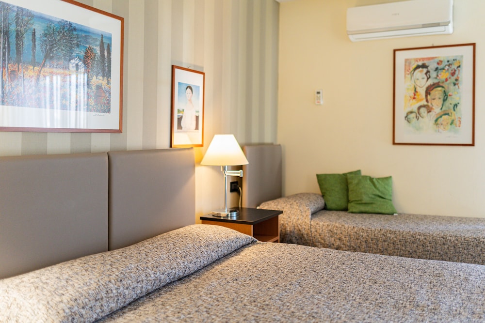 Albergo Athenaeum — Hotel rooms in Palermo, Sicily