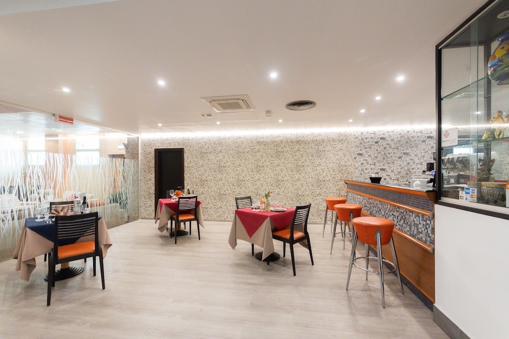 Albergo Athenaeum — Restaurant & bars in Palermo, Sicily