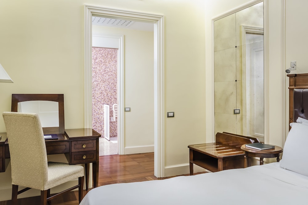 Eurostars Centrale Palace — Hotel rooms in Palermo, Sicily