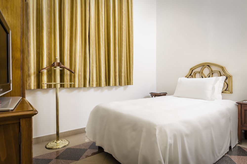 Eurostars Centrale Palace — Hotel rooms in Palermo, Sicily