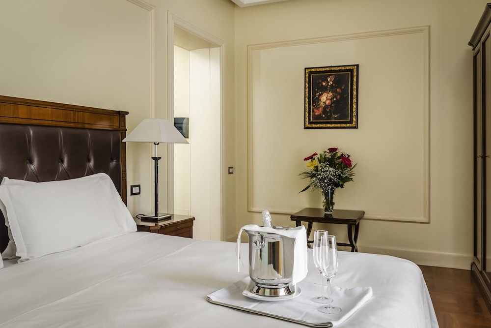 Eurostars Centrale Palace — Hotel rooms in Palermo, Sicily