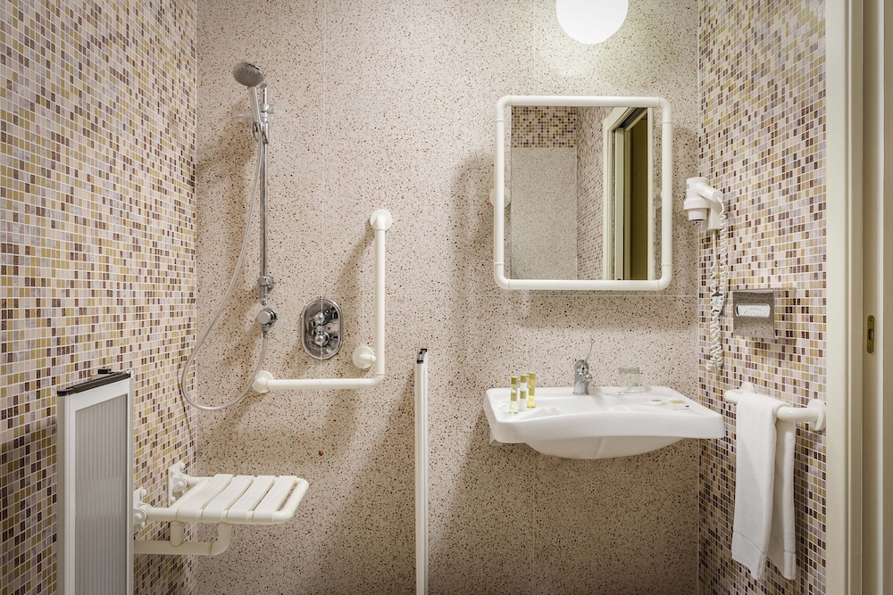 Eurostars Centrale Palace — Hotel rooms in Palermo, Sicily