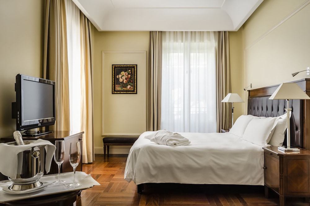 Eurostars Centrale Palace — Hotel rooms in Palermo, Sicily