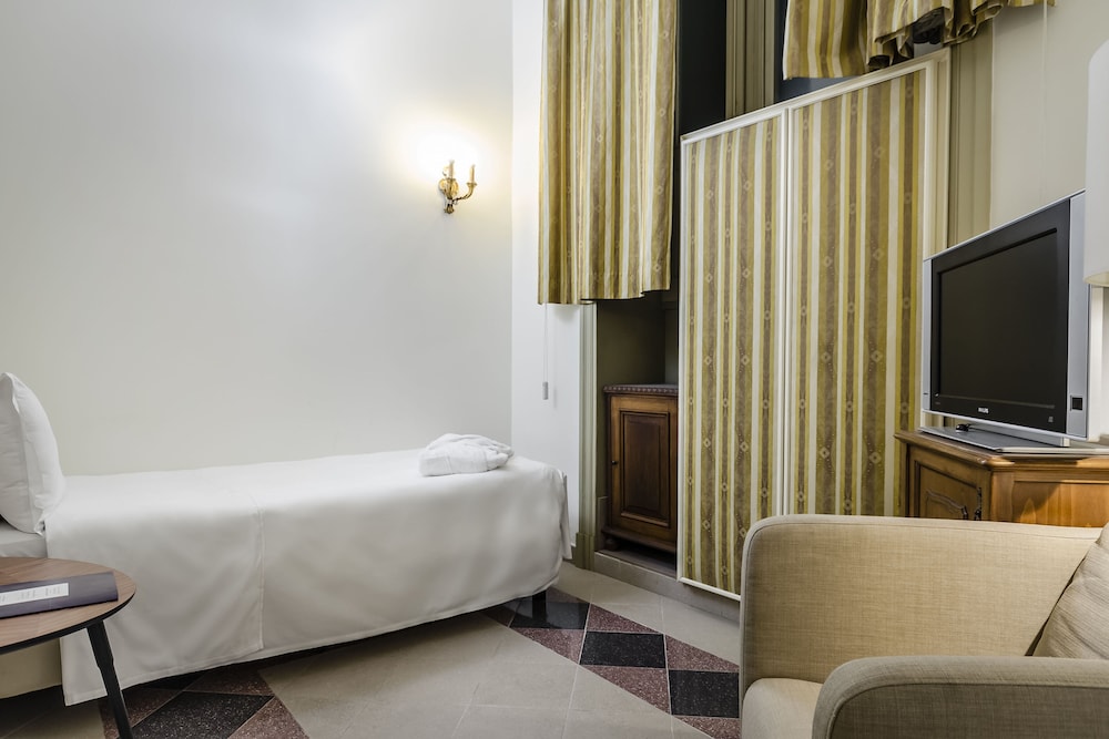 Eurostars Centrale Palace - zdjęcie 4