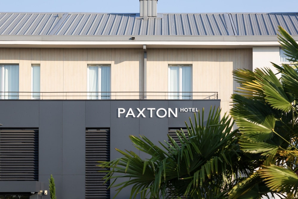 Paxton Paris MLV