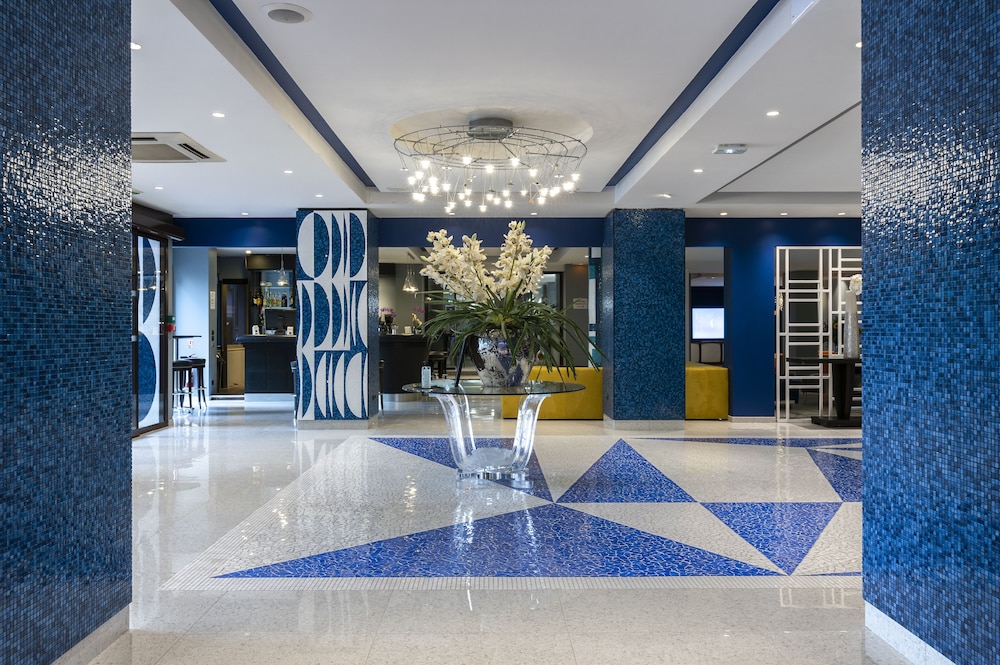 Hôtel Juliana Cannes - zdjęcie 5