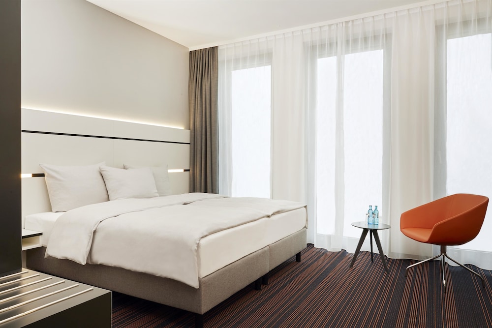 HYPERION Hotel Hamburg — Hotel rooms in Hamburg, Hamburg