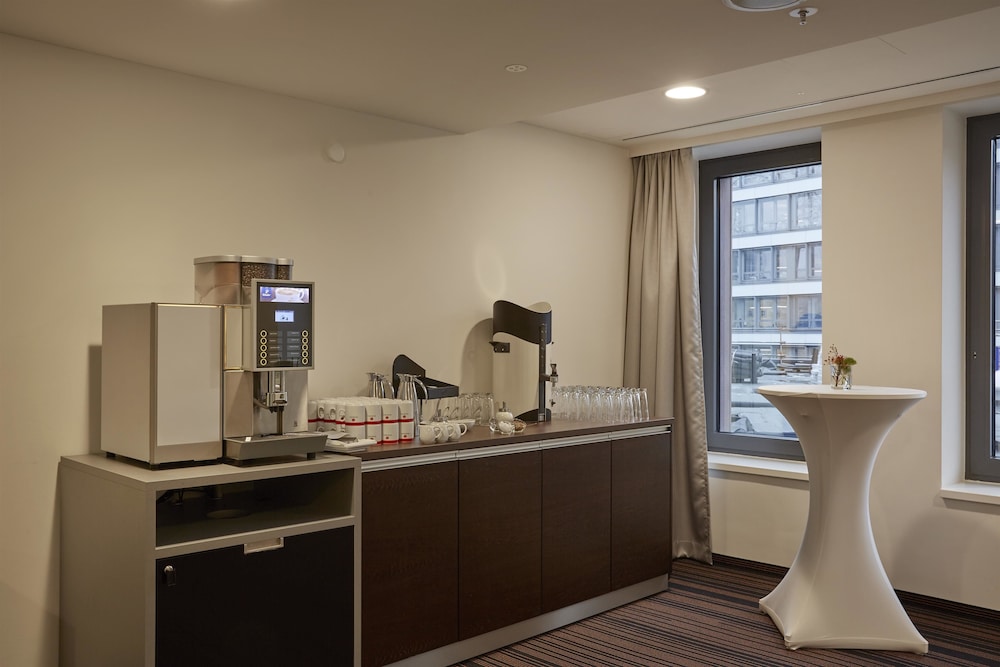HYPERION Hotel Hamburg — Restaurant & bars in Hamburg, Hamburg