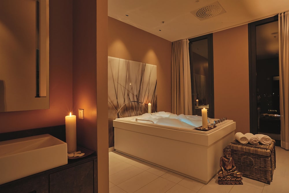 HYPERION Hotel Hamburg — Spa in Hamburg, Hamburg